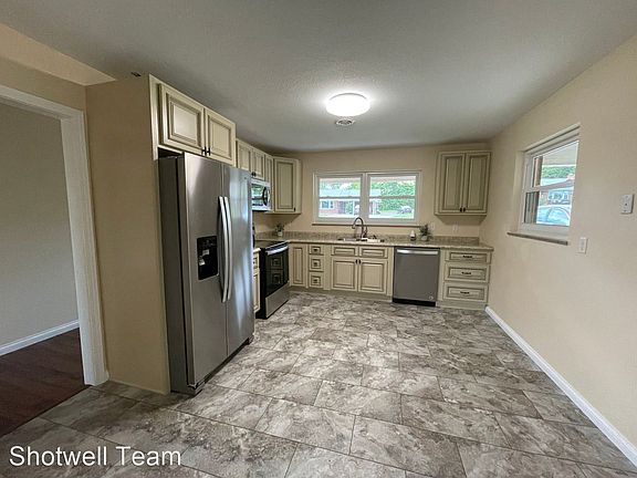 4th image of 2913 Ethel Ln