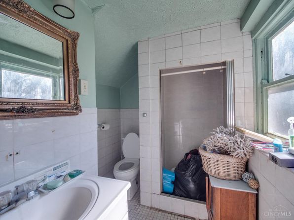 cincinnati-ohio-439767867 picture