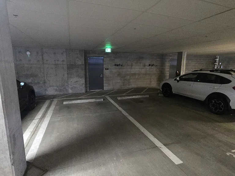 1 parking spot included in RENT