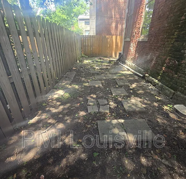 1156 S Brook St #2 — Photo 14