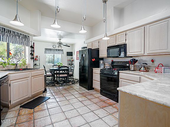 3rd image of 3780 N Calle Agua Verde