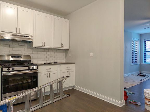 2nd image of 3933 N Keeler Ave