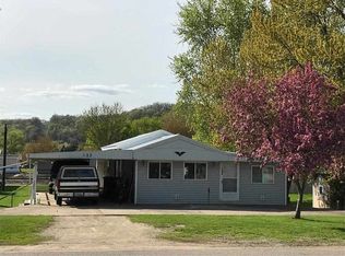 122 N Greeley Ave, Harpers Ferry, IA 52146