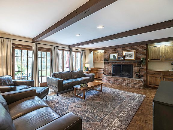 4th image of 6633 Heidler Rd
