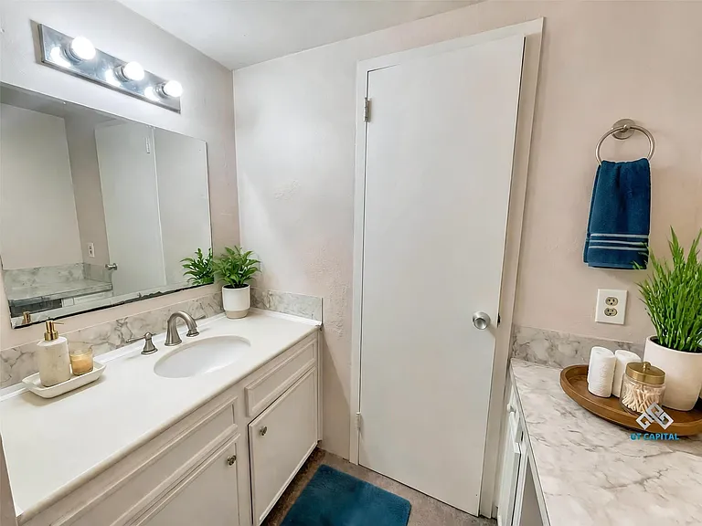 7520 Hornwood Dr #405 — Photo 5