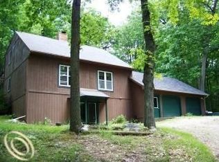 5317 Dutton Rd, Gregory, MI 48137