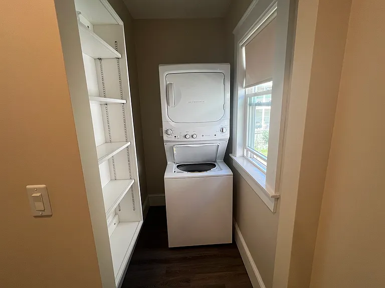 67 Hazel St #67 — Photo 4