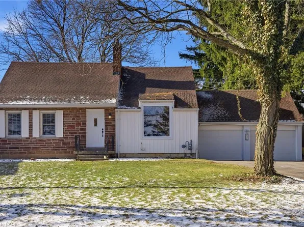 235 Sanatorium Rd, Hamilton, ON L9C 1Z4