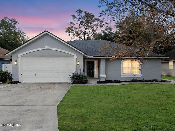 2nd image of 3427 PROVINCIAL Circle E