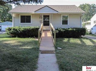 6777 Evans St, Omaha, NE 68104