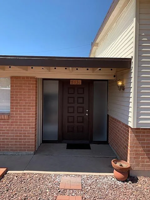 3 bed, 1938 sqft, $1,800 — Photo 2