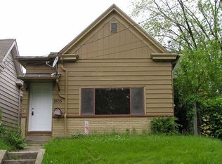 1805 Shelby St, New Albany, IN 47150