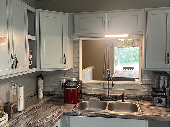 5th image of 7660 Johnson Rd