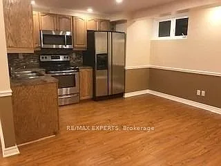 Building Photo - 4 Mosely Cres #BASEMENT