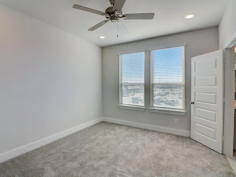 2501 Ascension Blvd — Photo 37