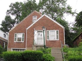 2137 Village Dr, Pittsburgh, PA