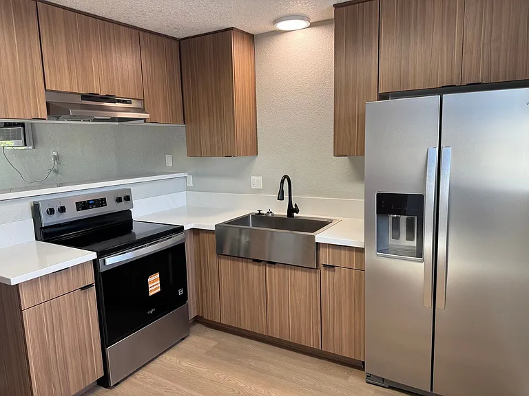 Villa Del Sol Apartments — Photo 87