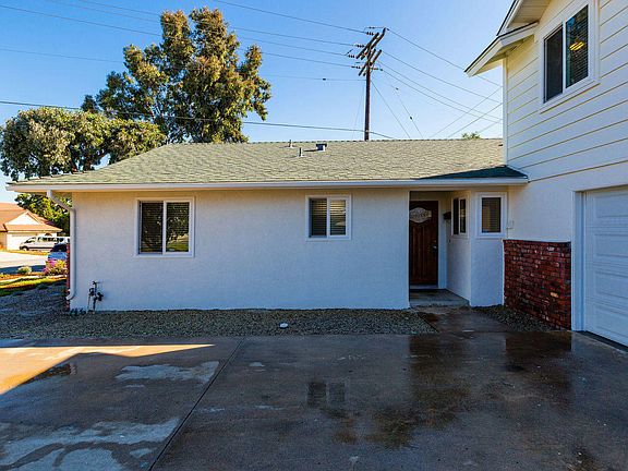 2nd image of 9096 Denver St