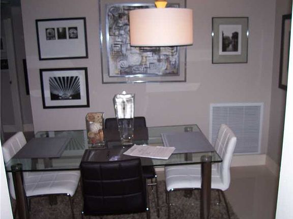 4th image of 7441 Wayne Ave #60