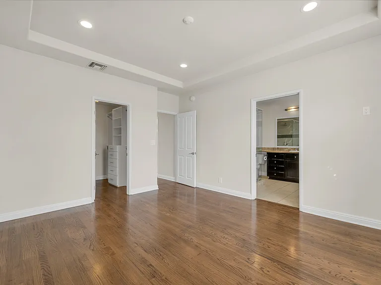 14234 Dickens St #3 — Photo 16