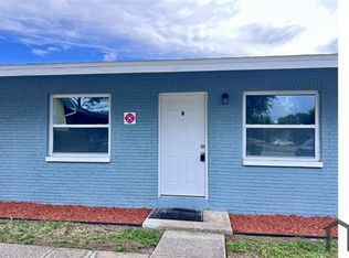 5202 Laurel Pl #B, Clearwater, FL 33760