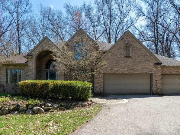 6250 Cannon Highlands Dr NE, Belmont, MI 49306