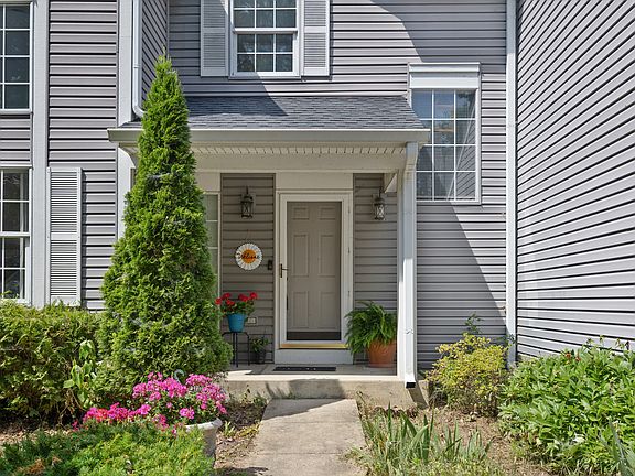 2nd image of 8566 Cedar St