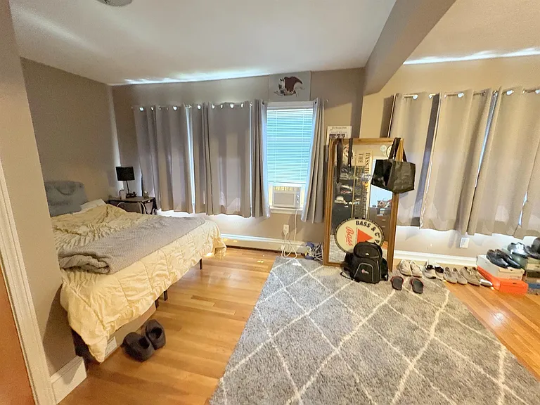 167 Harvard St #2 — Photo 4