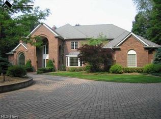 7094 S Lane Rd, Willoughby, OH 44094