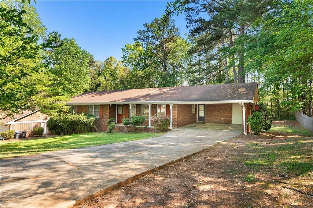 Building Photo - 4531 S Roberts Dr