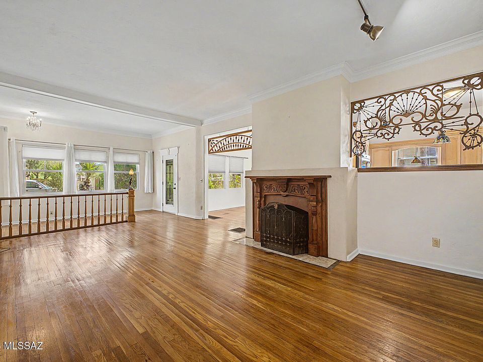 1st image of 709 E 5th St