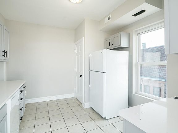 2nd image of 2313 Wharton St Floor 3