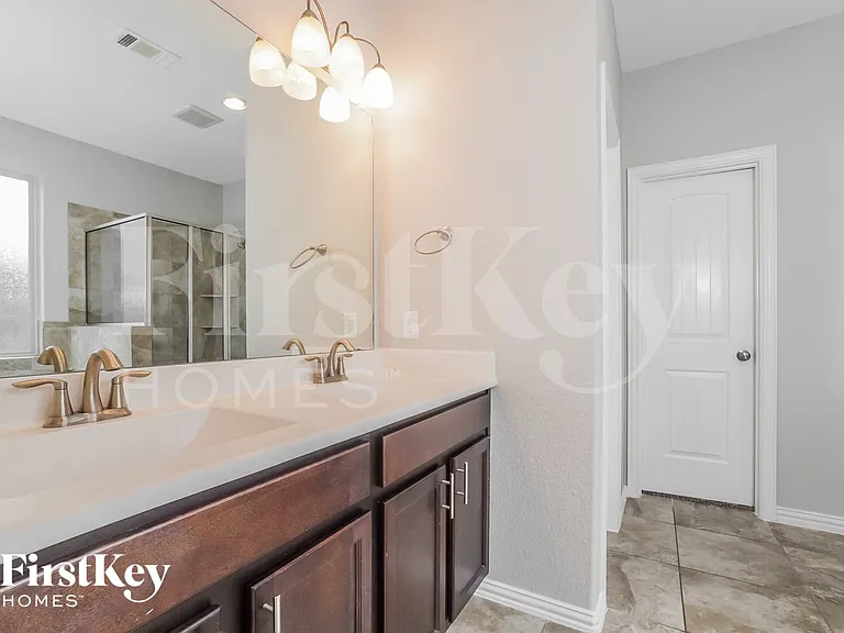 6730 Trinity Trail Ln — Photo 10
