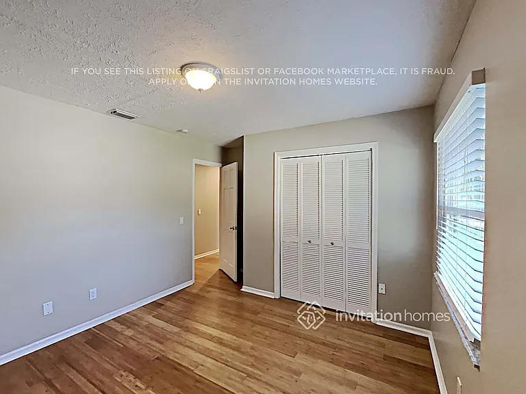 705 Lobelia St — Photo 11