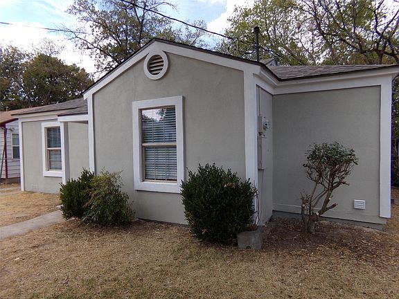 3rd image of 2423 Marfa Ave