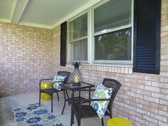 3rd image of 8477 Monticello Dr