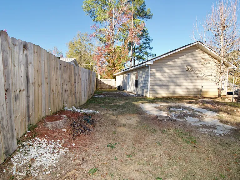1115 Watwood Ave — Photo 12