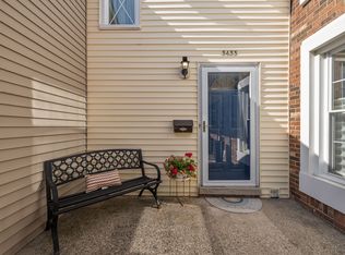 3433 Crooks Rd, Royal Oak, MI 48073