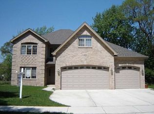 458 N Ridgeland Ave, Elmhurst, IL 60126