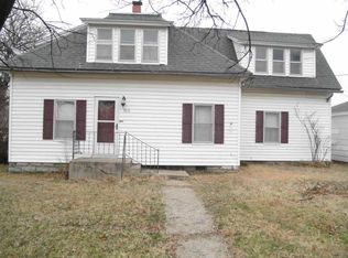 502 S 4th St, Blackwell, OK 74631