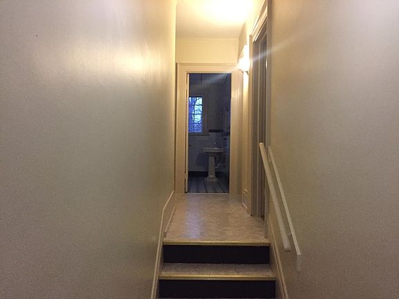 ENTRY HALLWAY