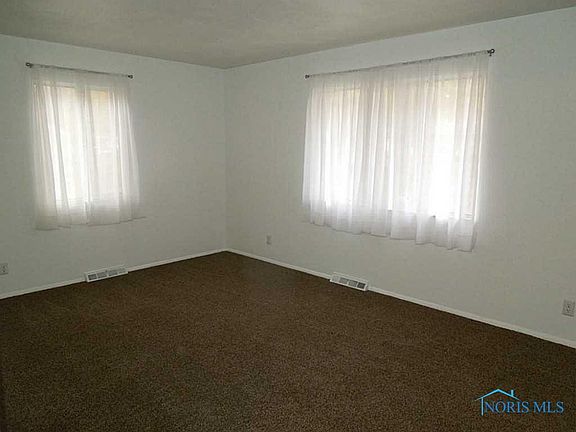 5th image of 5324 Winona Dr