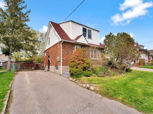 42 Rossland Rd W, Oshawa, ON L1G 2V4