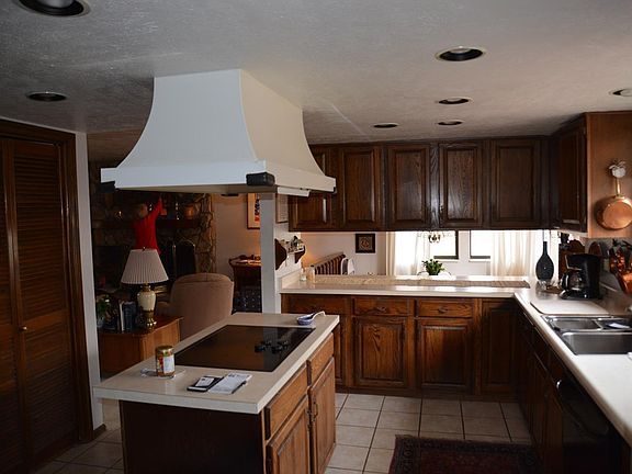 4th image of 4702 S Idalia St