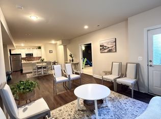 43854 Grantner Pl, Ashburn, VA 20147