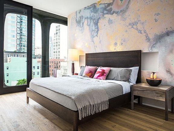 3rd image of 325 W Broadway APT 3A