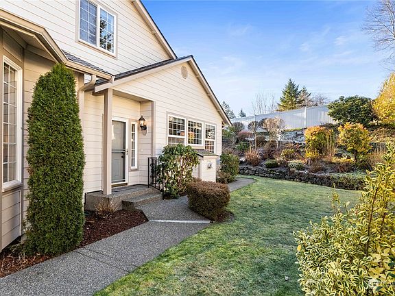 2nd image of 12606 132nd Avenue Ct E