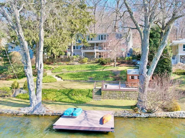 111 Pinewood Trail, Trumbull, CT 06611