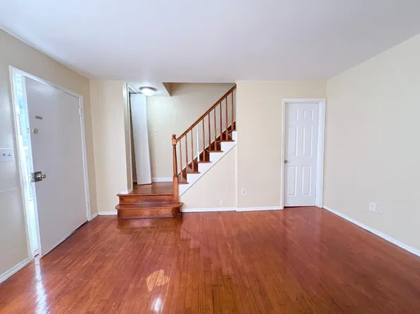 270 Blake St #28, New Haven, CT 06515