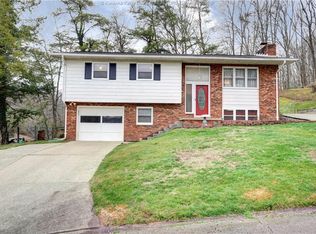 81 Springlea Dr, Winfield, WV 25213